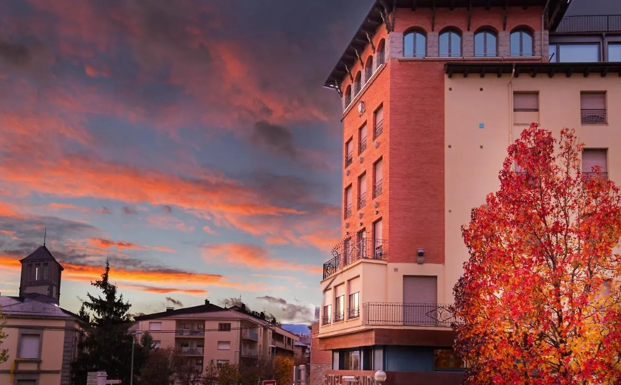Hotel Avenida La Seu d'Urgell 0*,